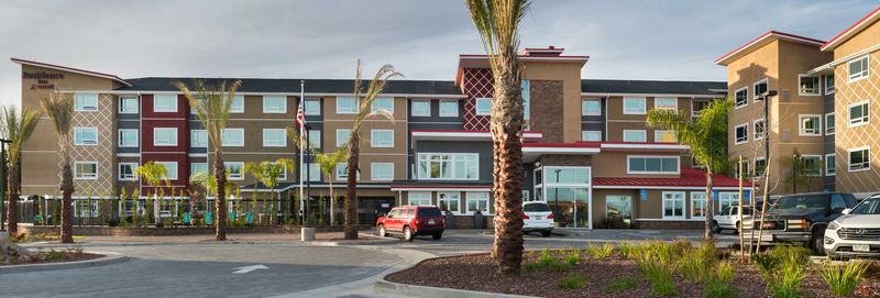 Movers in Murrieta Residence Inn in Murrieta