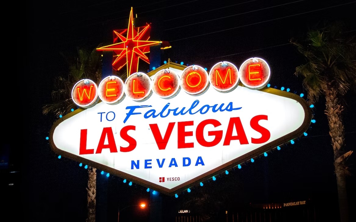 MOVING FROM LOS ANGELES TO LAS VEGAS
