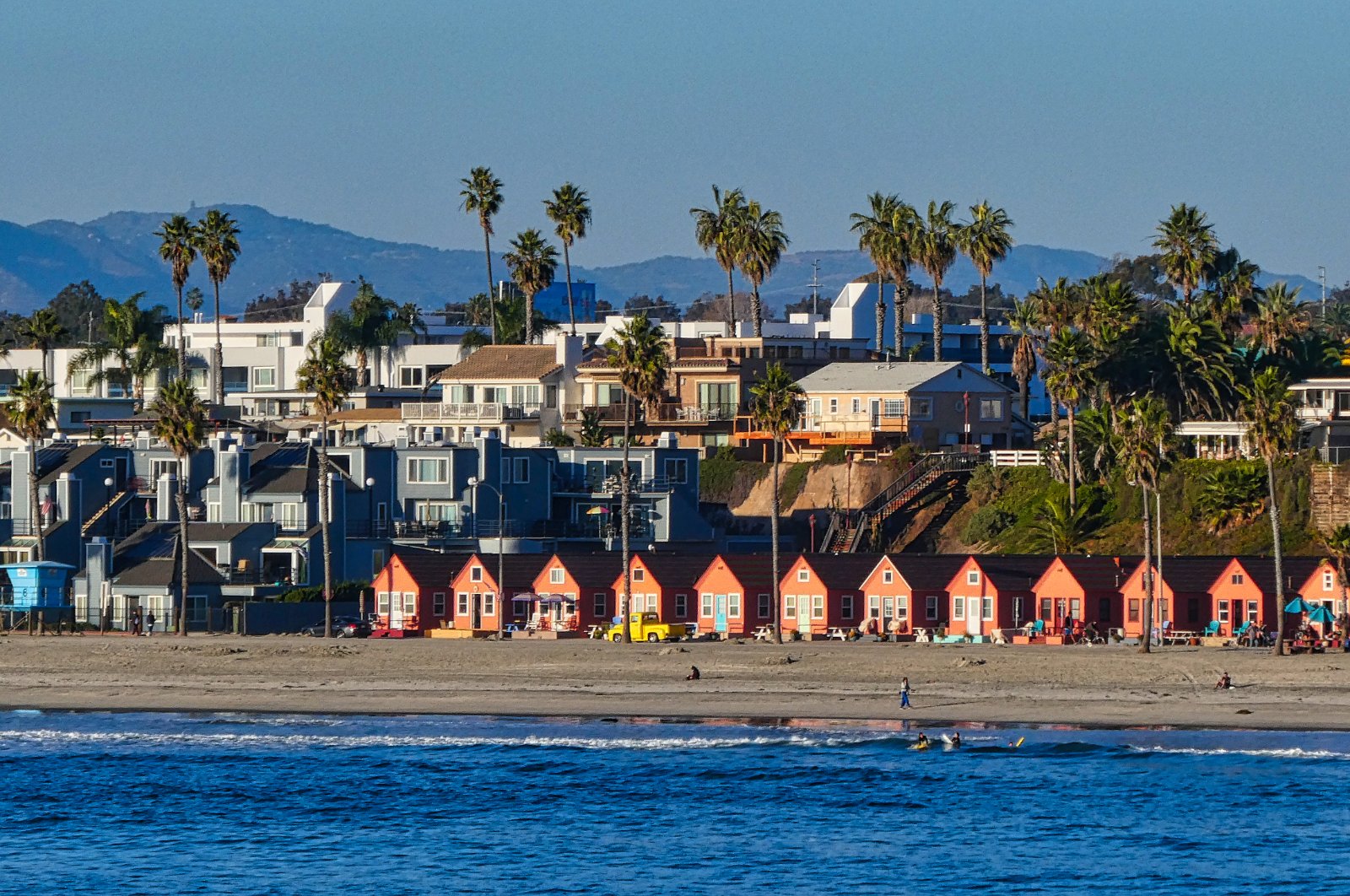 Beachfront homes and coastal streets in Oceanside, California, where California Movers USA checks meters, curb space and carry distance before a move